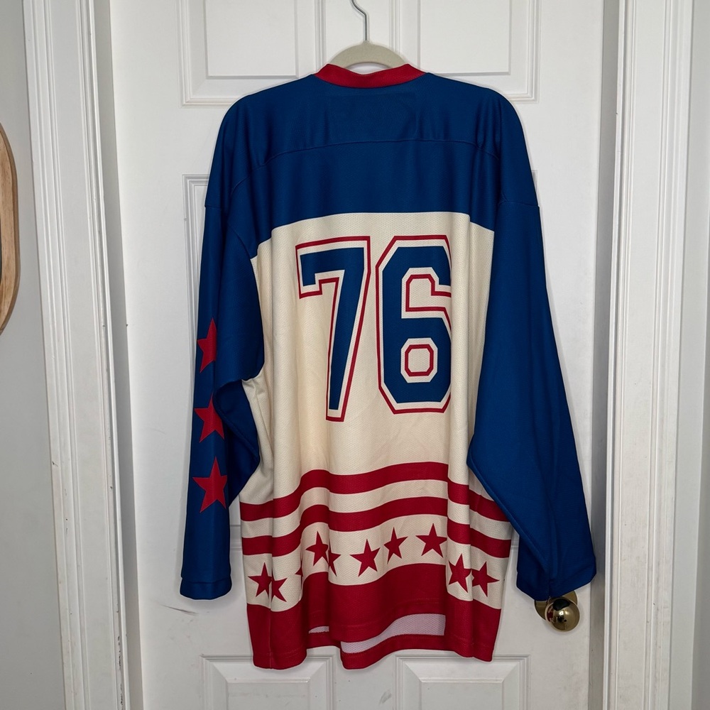 Chubbies Jersey Mens Athletic Club USA V Neck Pullover Sz XXL Patriotic - Picture 4 of 8